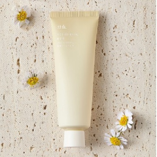 Kem duong da tay Hanyul Hand Cream Natural